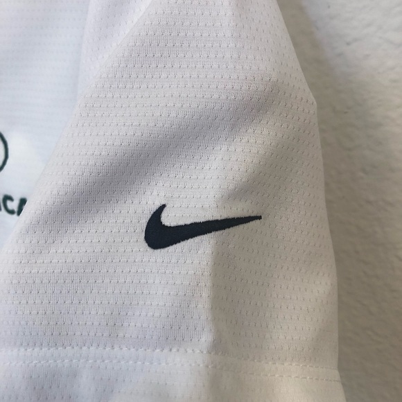 Green Cars/ Woman’s/ Nike/ Dri Fit Technology / NWT – size L - Picture 4 of 9